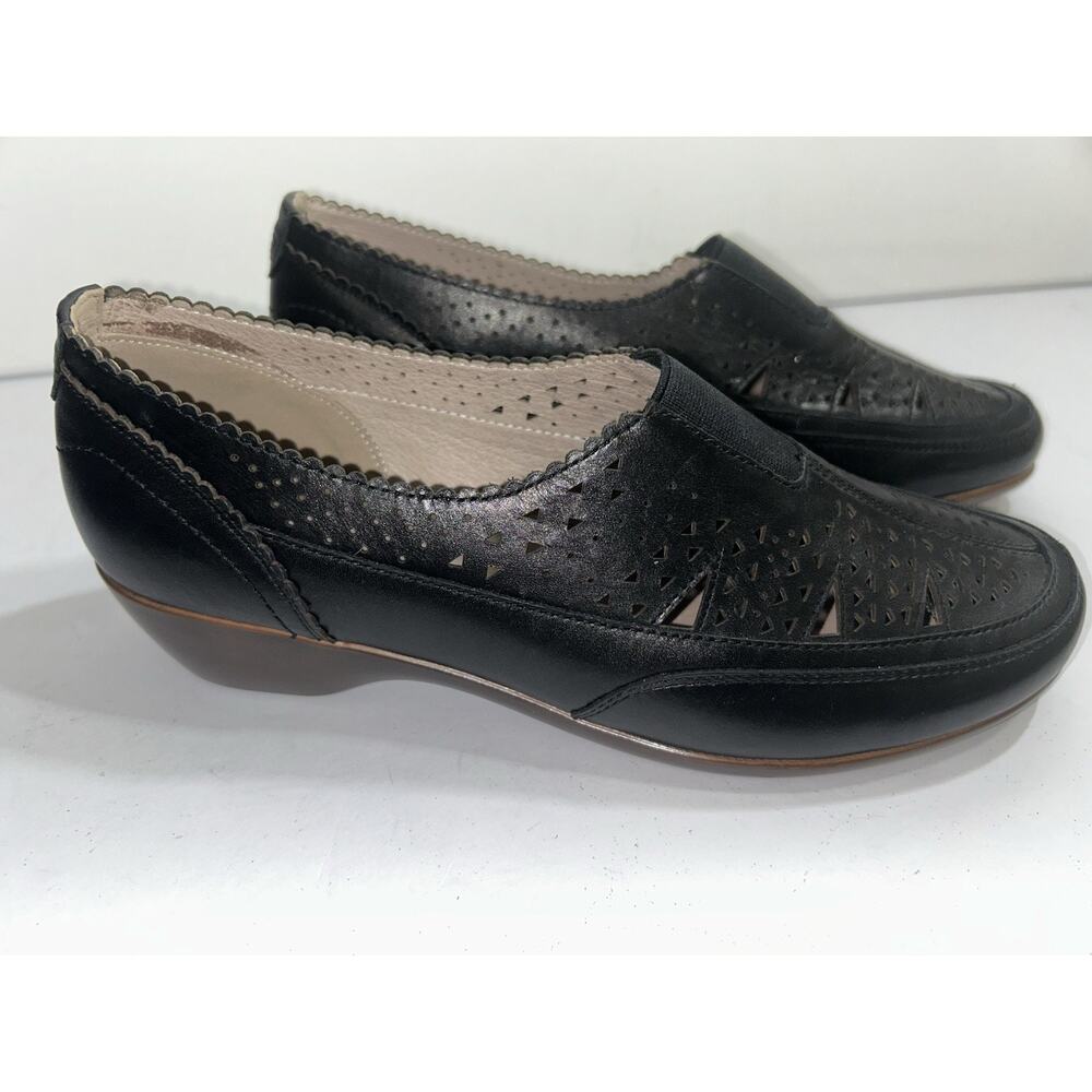 Easy Spirit Duff Women’s Cutout Slip-On Black Leather Flats Size US 9.5M